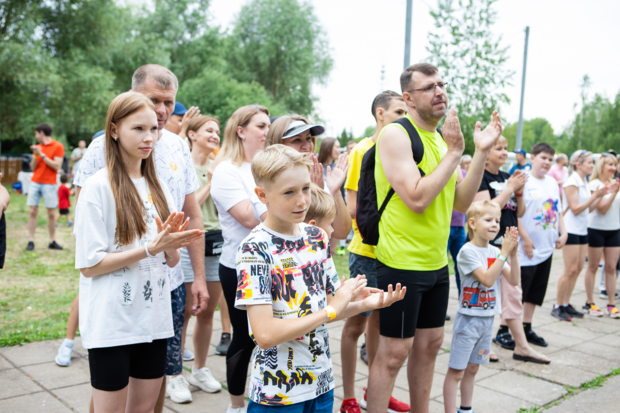 Работники «ТАИФ-НК» вместе со своими семьями провели на природе День здоровья