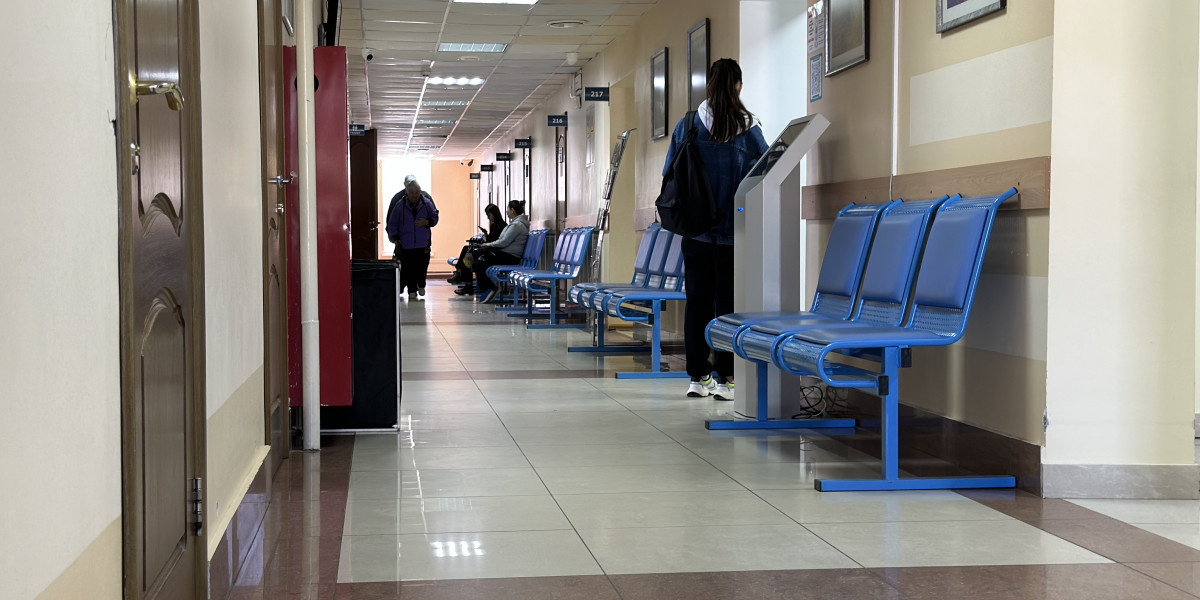 В Казани следователи начали расследование после схода снега на ребенка редакции