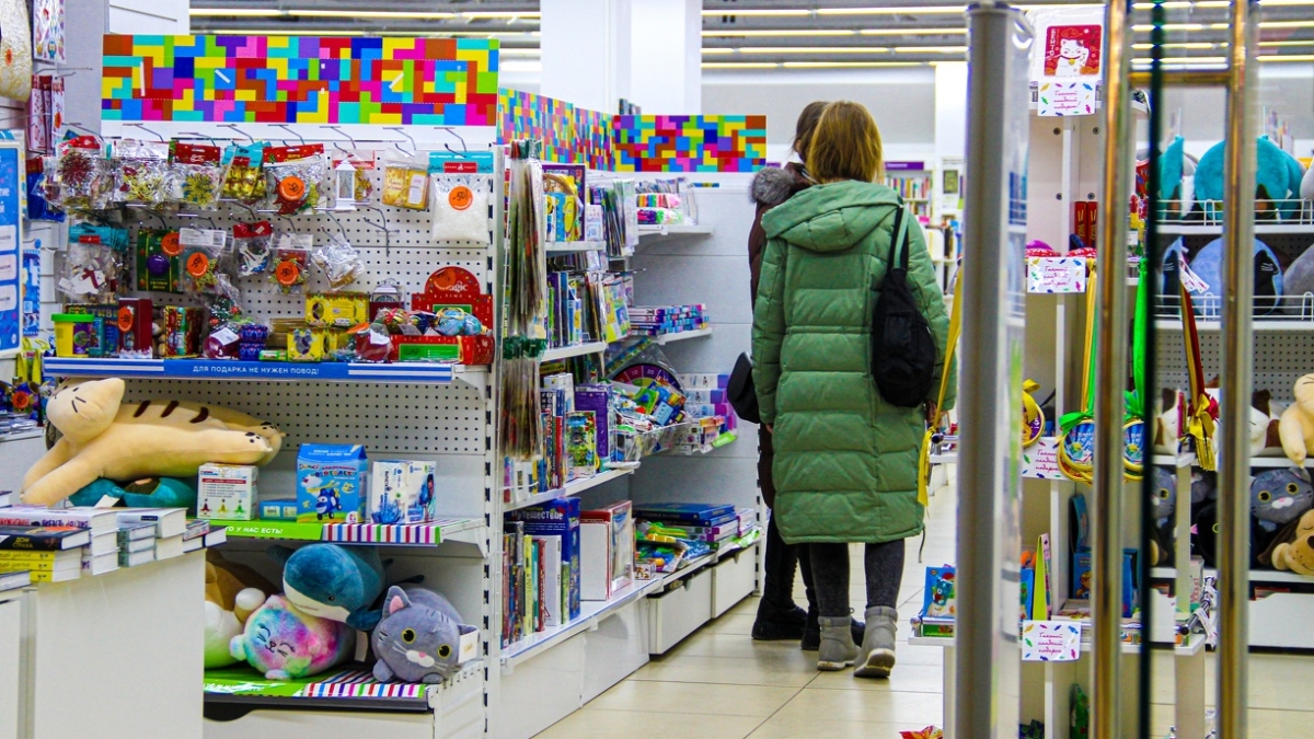 Жители Казани активно помогают малоимущим продуктами банк