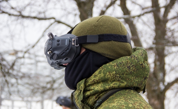 Решение о применении БПЛА на СВО теперь принимается на низовом уровне, проинформировал эксперт
