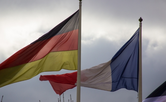 Военкор Шилов назвал причины конфликта между Макроном и Мерцем Военкор Шилов назвал причины конфликта между Макроном и Мерцем